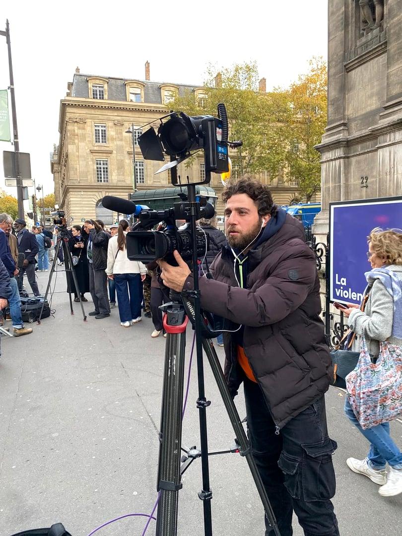 Cameraman for Breaking News